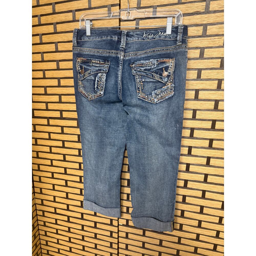 Ariya Jeans‎ Denim Capris Size 9/10